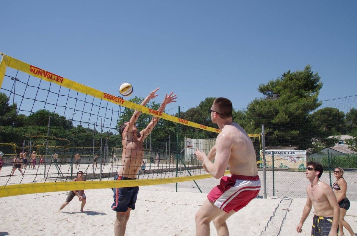 gal/saison 2014-2015/tournoi_fin_de_saison/10012846_10154170079554657_628893779353154540_o.jpg